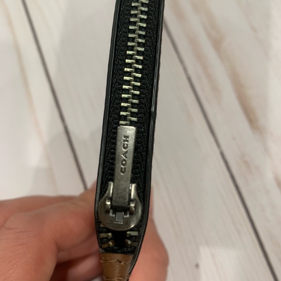 Star Wars X Coach Zip Card Case With Ewok - Picture 5 of 8